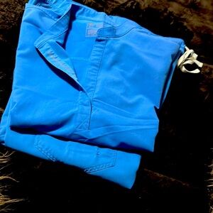 Fig, scrubs, extra large top extra large petite bottoms